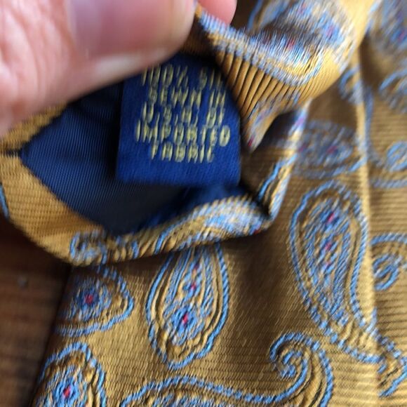 T. Harris London 100% Silk Hand Tie Gold with Blue Paisley designs - Picture 6 of 6